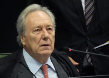 Lewandowski pede que CPI tome medidas para preservar quebras de sigilo