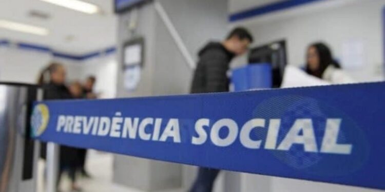 INSS cria serviço para monitorar atendimento presencial nas agências