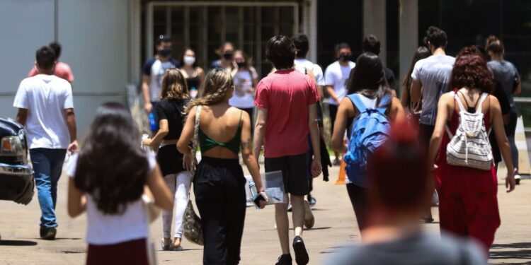 Estudantes têm até hoje para se inscrever na lista de espera do ProUni