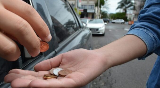 Linha da pobreza aumenta e atinge 1 milhão de sergipanos, diz estudo