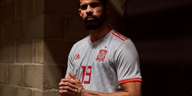 Atlético-MG oficializa a contratação do sergipano Diego Costa