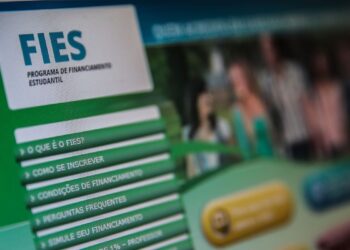 Fies: acaba hoje prazo para pré-selecionados completarem inscrição