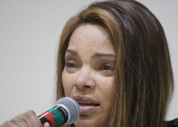 Ministério Público pede a prisão da ex-deputada Flordelis