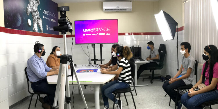 Atheneu Sergipense inaugura Laboratório de Educação e Aprendizagem Digital no retorno às aulas presenciais