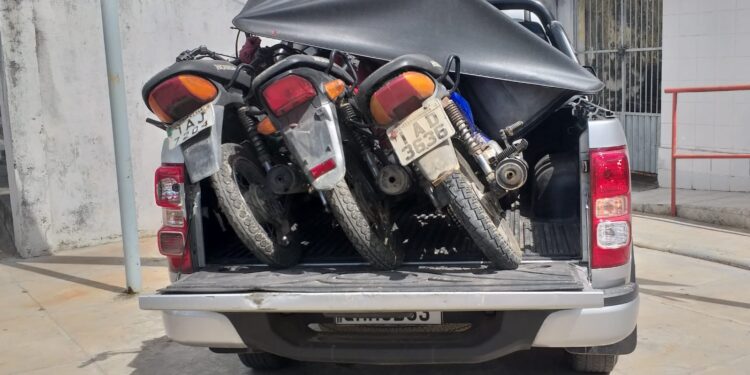 Polícia Civil desarticula associação criminosa e recupera quatro motocicletas em Tobias Barreto