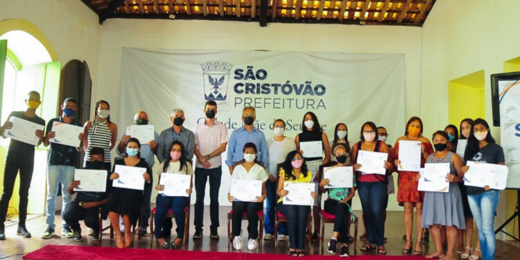 Prefeitura de São Cristóvão e Senac concluem cursos para potencializar do turismo na cidade