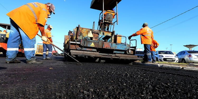 Este ano, Prefeitura de Aracaju já utilizou 7,4 mil toneladas de asfalto em ações de tapa-buraco