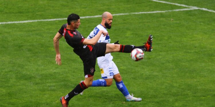 Brasil-RS e Confiança empatam em 1 a 1