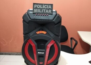 PM apreende aparelho sonoro após denúncia de perturbação do sossego em Santo Amaro
