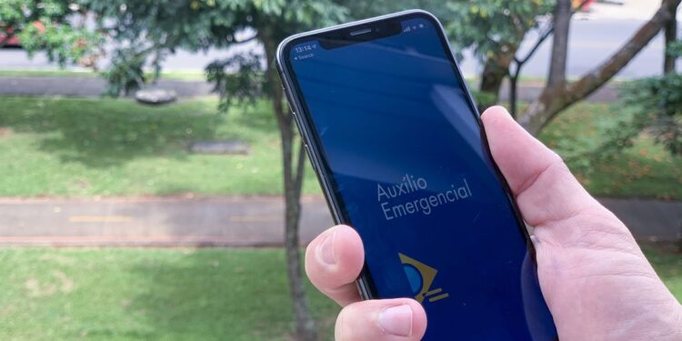 Caixa paga hoje auxílio emergencial a nascidos em fevereiro