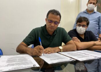 Prefeito Adailton assina três ordens de serviços para revitalização de 36 ruas e avenidas de Itabaiana
