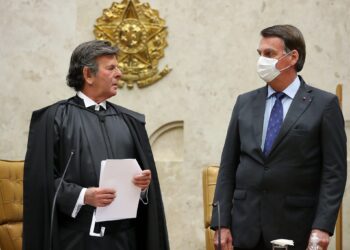 Fux diz que desobediência de Bolsonaro a decisões do STF será crime de responsabilidade