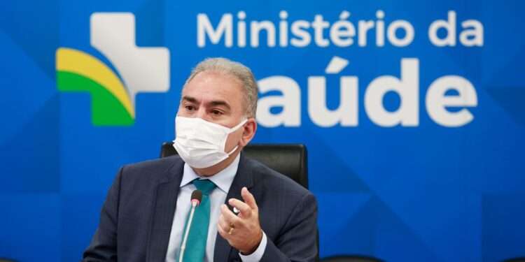 Vacinação é imprescindível para a retomada da economia, diz ministro
