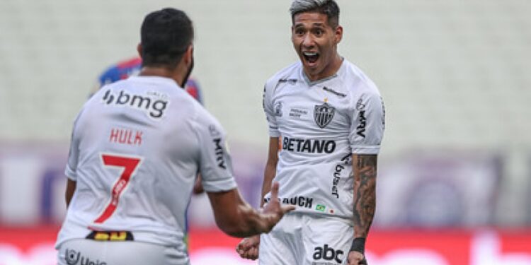 Com jogo seguro, Galo derrota o Fortaleza no Castelão e segue firme na liderança do Brasileirão