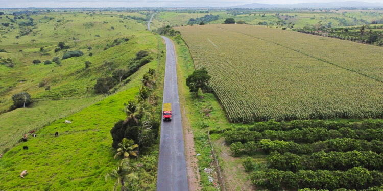 Pró-Rodovias: Belivaldo autoriza reestruturação de rodovia que liga Boquim a Pedrinhas