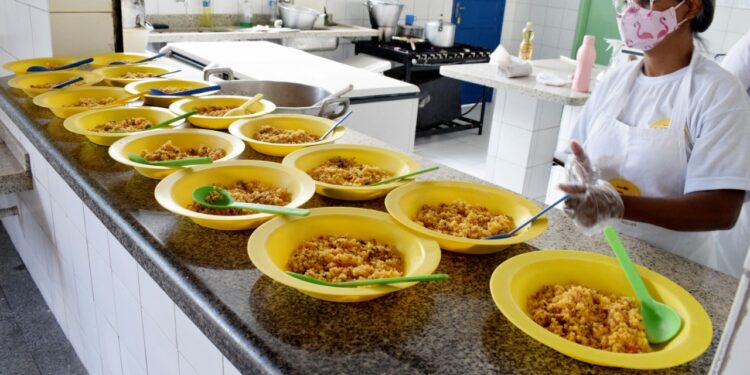 Aracaju assegura qualidade da merenda escolar na retomada das aulas semipresenciais