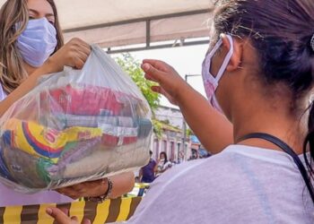 Prefeitura Itabaianinha distribuí 2 mil cestas em grande projeto social
