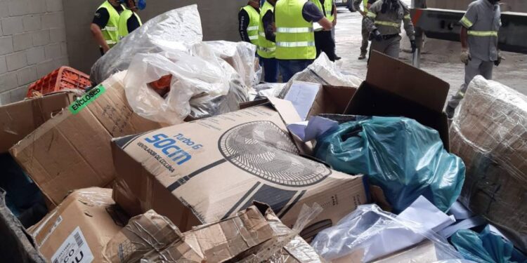 Denarc incinera 2,5 toneladas de drogas que foram apreendidas em Sergipe, na fábrica de cimentos