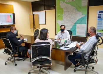 Comitê mantém toque de recolher e altera capacidade de público em eventos