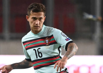 Otávio marca na estreia pela seleção portuguesa, e torcedores criticam Tite: ‘Paneleiro’