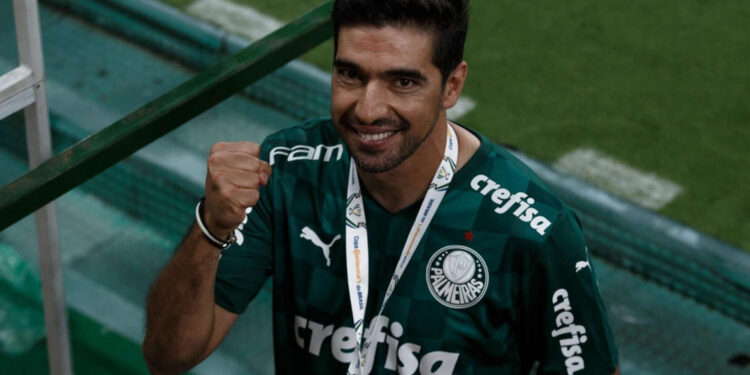 Pressão, críticas da torcida e mais: Abel se posiciona sobre futuro no Palmeiras
