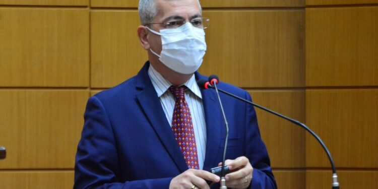 Iran Barbosa destaca reivindicações de servidores públicos