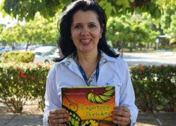 Escritora sergipana é destaque em coluna literária nacional