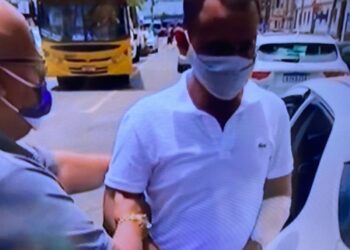 Suspeito de ser autor dos disparos contra delegado se entrega à polícia