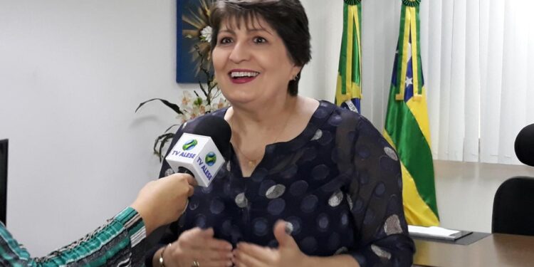 Através de Moções, Maria aplaude projeto do Campus de Lagarto e participação de alunas itabaianenses em Olímpiada de Astronomia