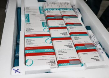 Sergipe recebeu 30.500 doses da AstraZeneca nesta terça-feira, 21