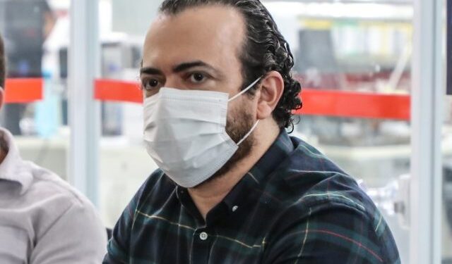 “Quem não foi vacinado ou não completou esquema de vacinação, tem risco maior de hospitalização e evolução para o óbito”, diz diretor em Vigilância e Saúde da SES