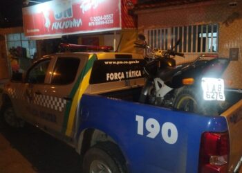 PM apreende motocicleta com placa adulterada no bairro Jabotiana, em Aracaju