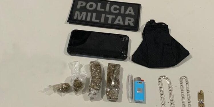 Homem é preso por tráfico de drogas na zona sul de Aracaju