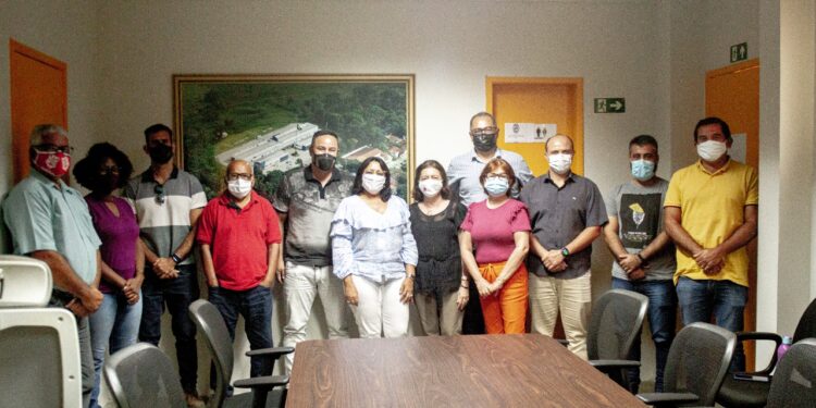 Órgãos da Prefeitura de Socorro promovem encontro para discutir a regularização dos carroceiros