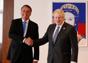 Presidente Bolsonaro se reúne com primeiro-ministro britânico nos EUA