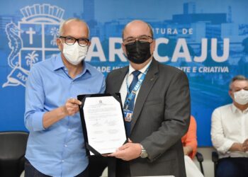 Prefeitura de Aracaju renova convênio com Caixa Econômica para pagamento da folha dos servidores