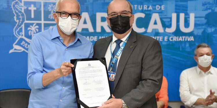 Prefeitura de Aracaju renova convênio com Caixa Econômica para pagamento da folha dos servidores