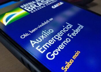 Trabalhadores nascidos em abril podem sacar auxílio emergencial