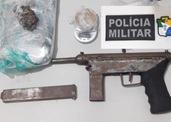 Polícia Militar apreende arma caseira e drogas em Socorro