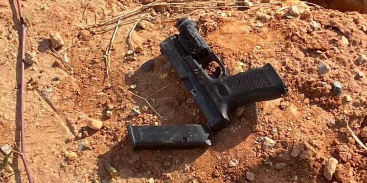 Arma do delegado Marcelo Hercos é encontrada na Zona de Expansão