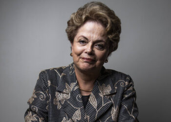 Dilma Rousseff passa por cateterismo em São Paulo