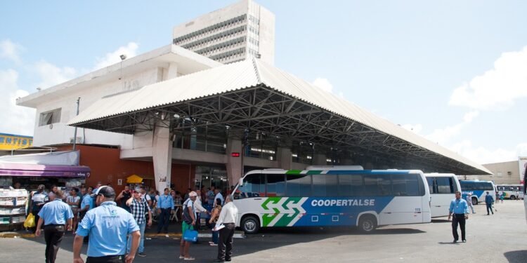 Feriadão contará com frota reserva de transporte intermunicipal