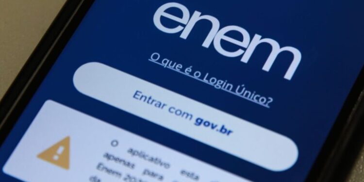 Inscrições do Enem para isentos ausentes em 2020 terminam domingo