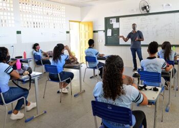 Seduc e Aliança Francesa ofertam curso para alunos da rede estadual