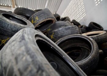 Trabalho preventivo contra o Aedes já recolheu mais de 30 mil pneus este ano