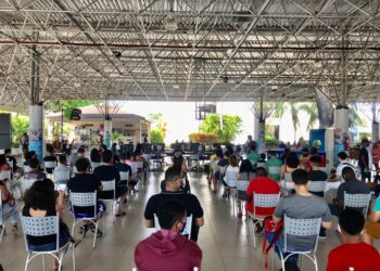 Aracaju vacinou 6.529 pessoas no segundo dia de imunização de adolescentes de 14 anos