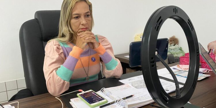 Sheyla Galba relata fila para realizar braquiterapia no Hospital João Alves e defende retomada de eventos