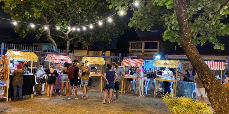 Feira criativa, música e exposições unem aracajuanos em sábado cultural