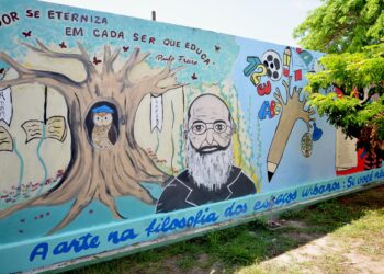 Centro de Excelência Vitória de Santa Maria celebra primeiro lugar no concurso Pintando Muros