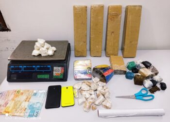 Polícia Civil prende dupla em flagrante por tráfico de drogas em Estância